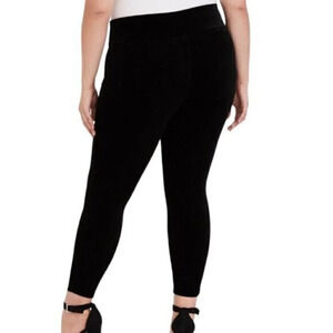 TORRID Velvet Pull-On Pixie Pant Black Deep Black Stretch Leggings  Women's Plus